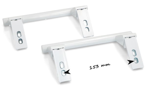 MANIGLIE PORTA FRIGORIFERO LIEBHERR MISURA 210 MM INTERESSE FORI 153 mm COPPIA