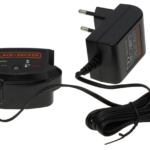 BLACK + Decker 90590287-06 Caricatore 10.8v per BDCHD18 EGBL14-EGBL188-STC1820-G