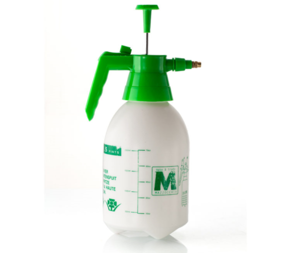 NEBULIZZATORE ACQUA DA 2 LITRI COMODO E PRATICO
